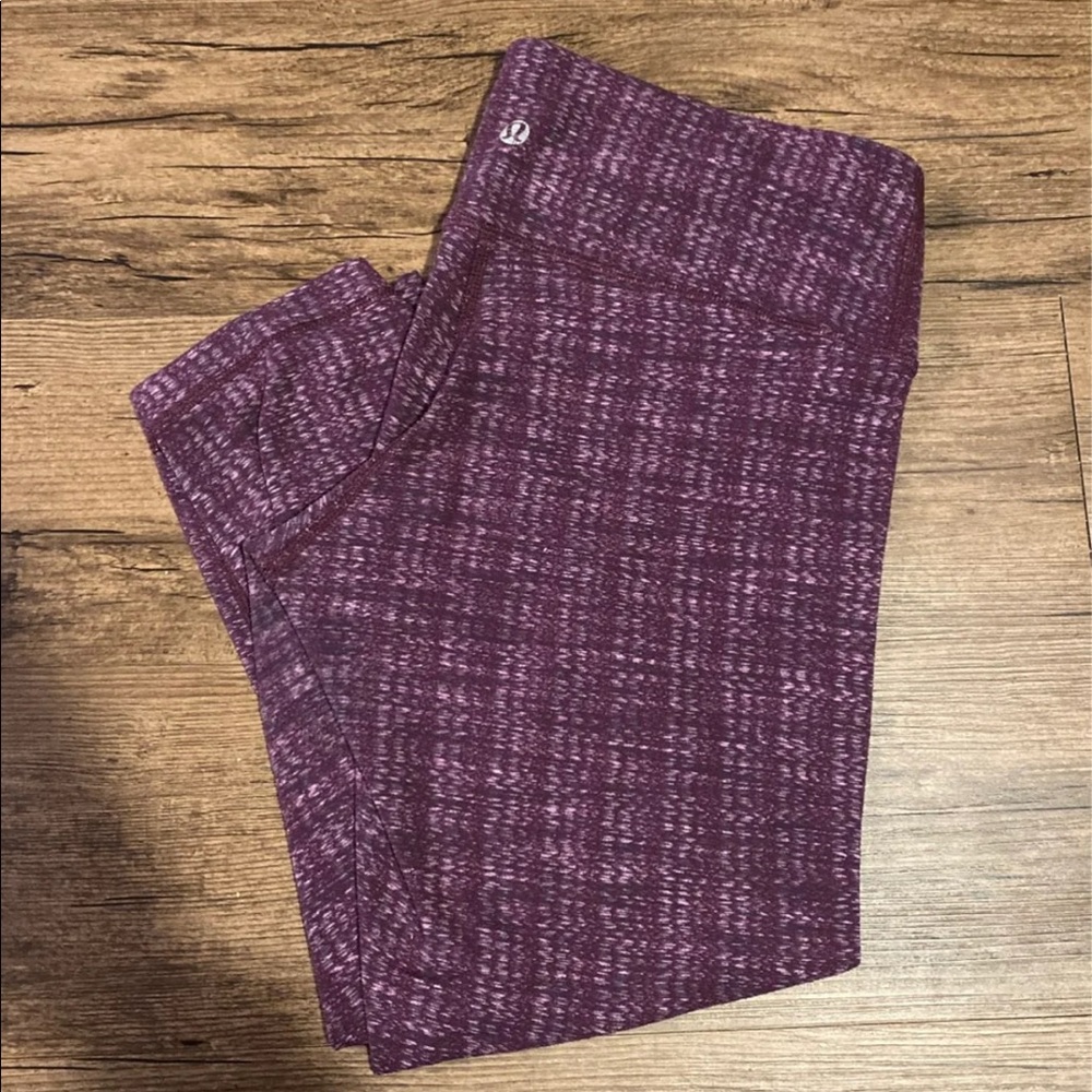 Crop LuluLemon leggings